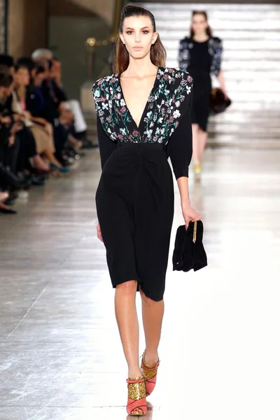 Look 36